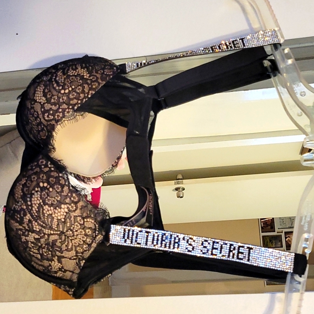 Victoria's Secret Very Sexy Push Up